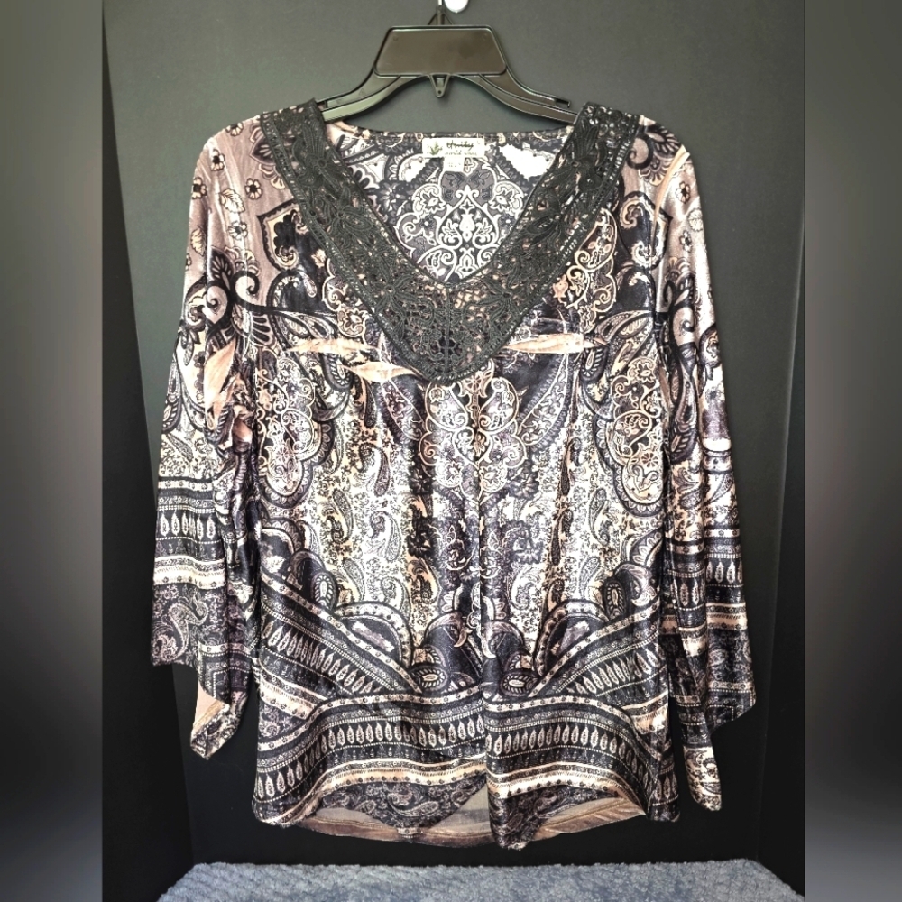 Unity World Wear Women's Velvet Top Size Large Boho Fairycore Gothcore